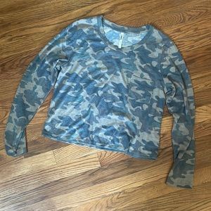 Camo crop top